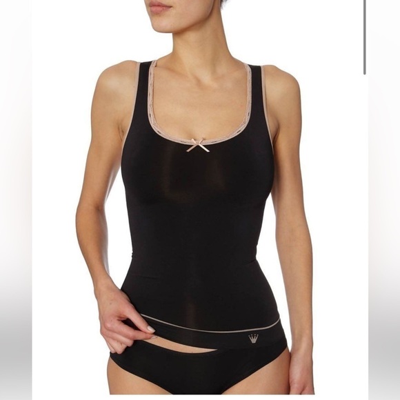 Triumph Other - TRIUMPH Smooth Sensation Shirt 02 Black Sz M